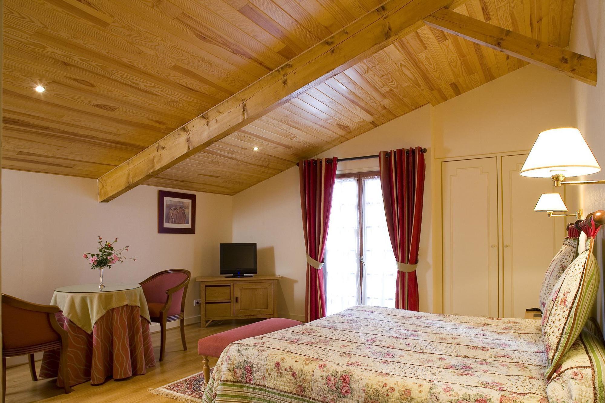 Hotel Argi Eder Aïnhoa Kültér fotó